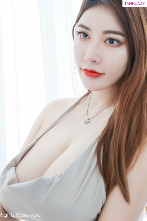 软软酱  [XiuRen]高清写真图 2020.09.23 No.2593 软软Roro第24张图片